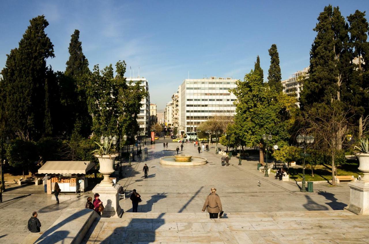 Athens' Heart Syntagma Metro Athènes